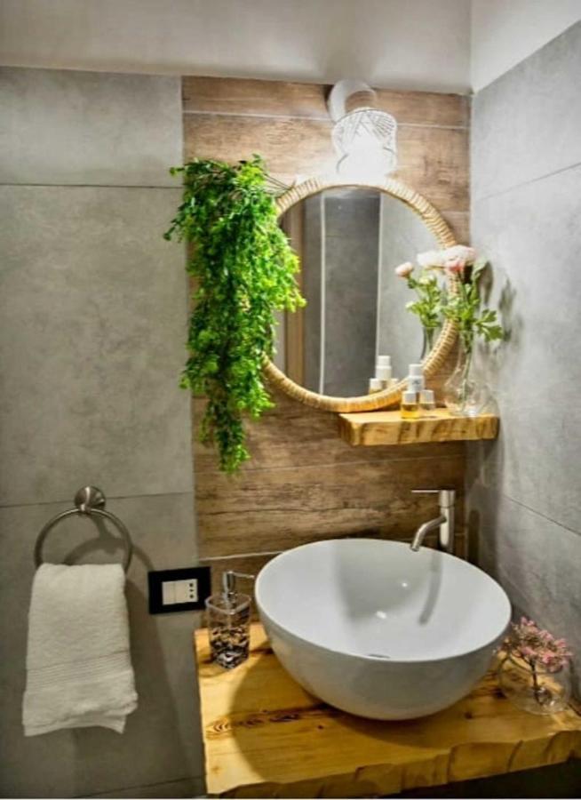 Casina Via Foria Bed and Breakfast Νάπολη Εξωτερικό φωτογραφία