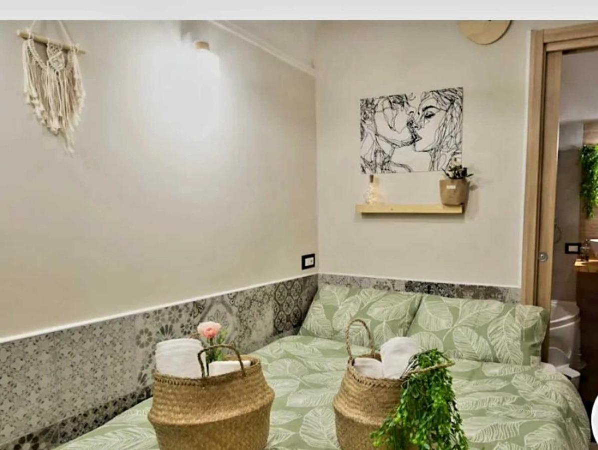 Casina Via Foria Bed and Breakfast Νάπολη Εξωτερικό φωτογραφία